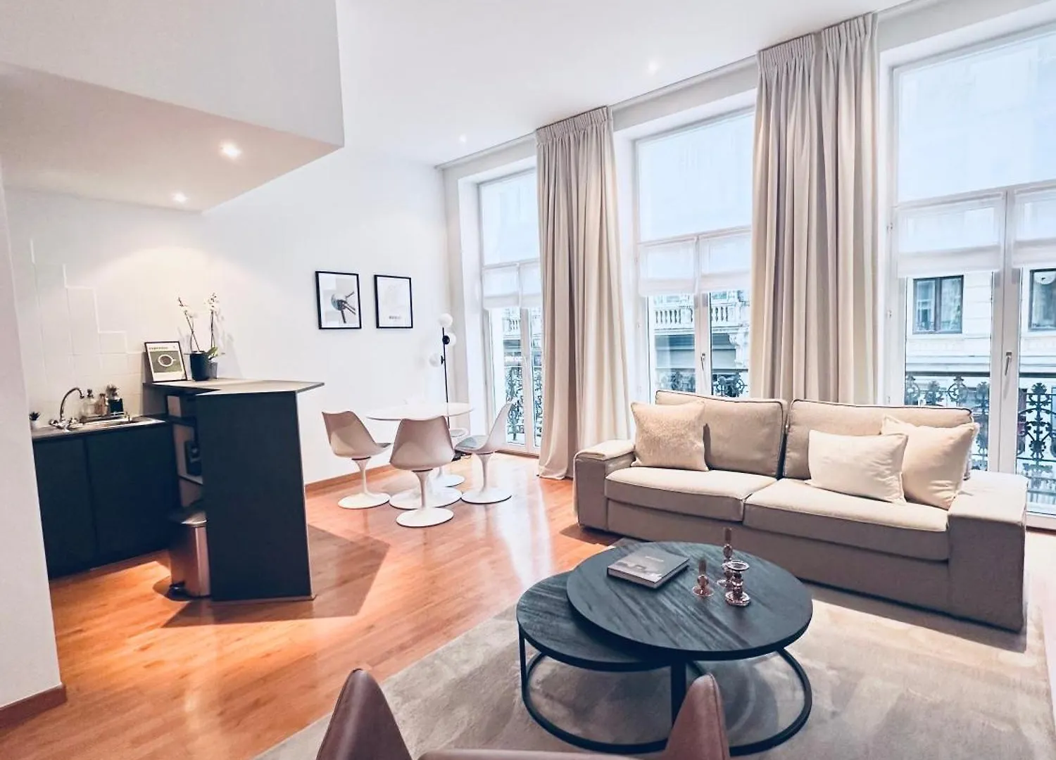 Apartment Superbe Appartement Au Coeur Du Sablon Brussels Belgium