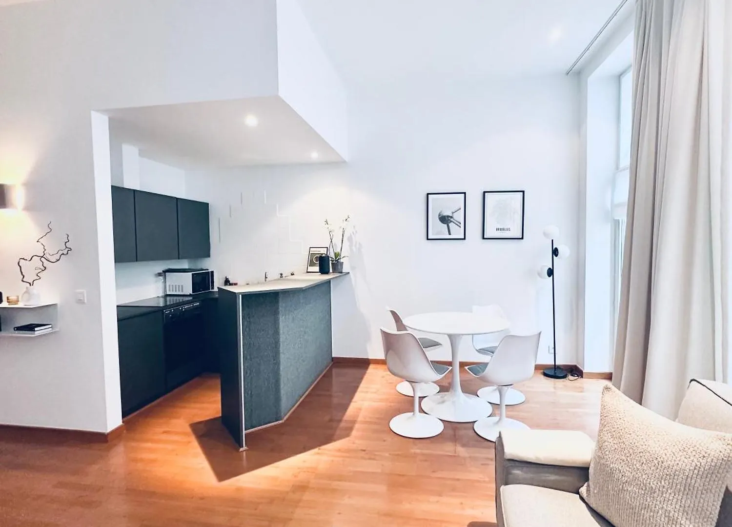 Superbe Appartement Au Coeur Du Sablon Brussels Apartment