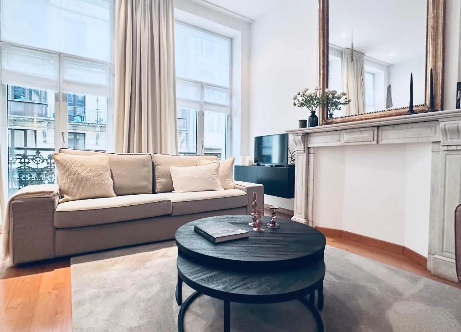 Superbe Appartement Au Coeur Du Sablon Brussels Apartment