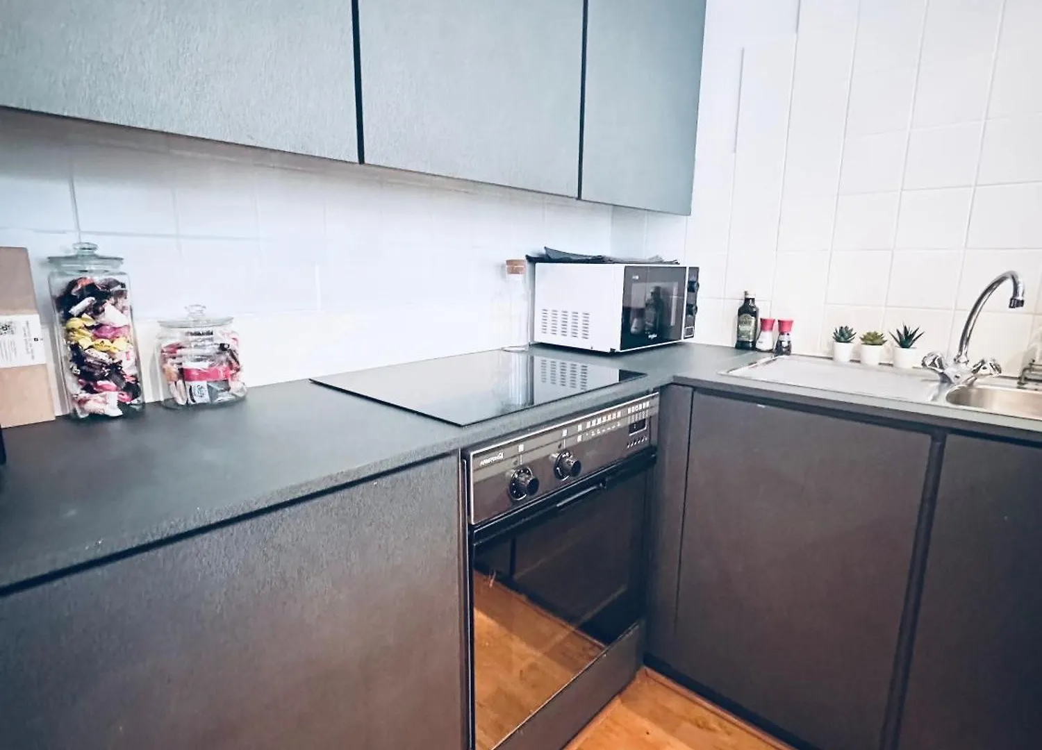 Apartment Superbe Appartement Au Coeur Du Sablon Brussels